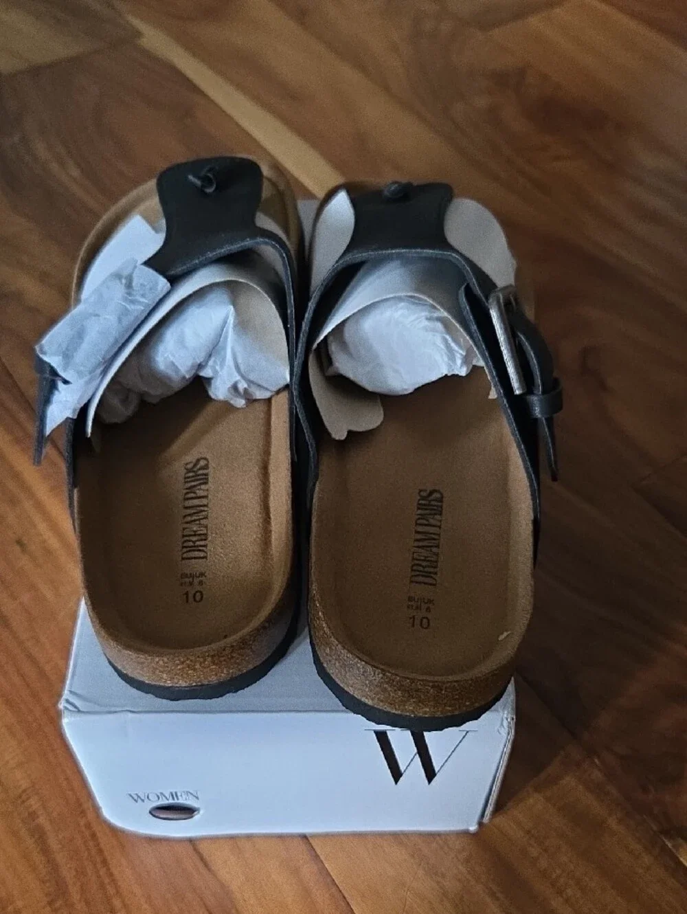 Dream Pairs Black and Tan Toe-Post Sandals